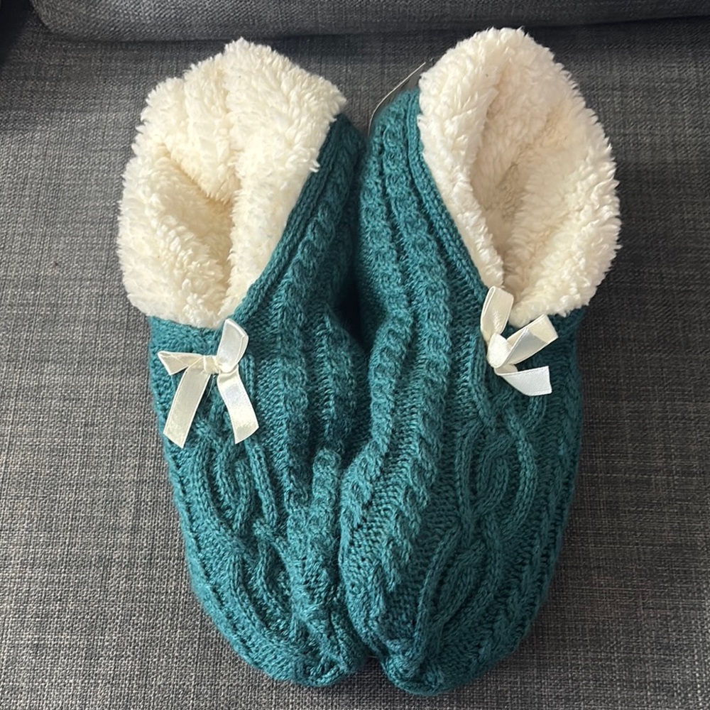 Mixit Green and Cream Cable Knit Slippers